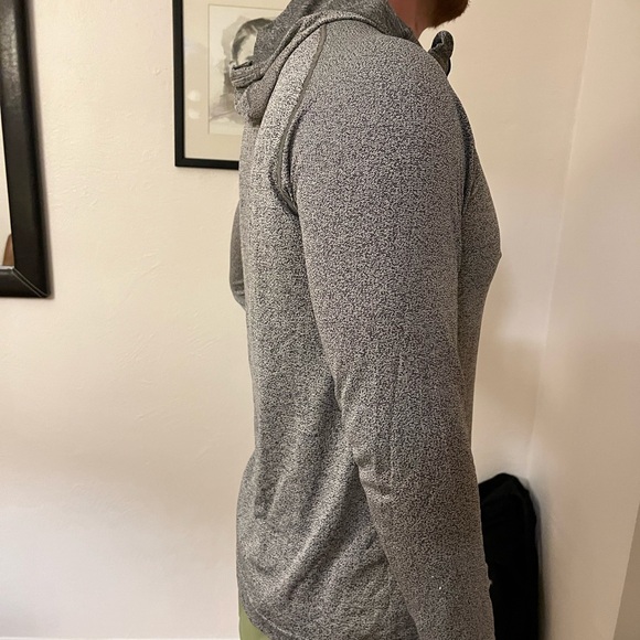 Lululemon Heathered Grey Hooded Pullover Size Medium Metal Vent Tech 1/4 Zip - Picture 5 of 12